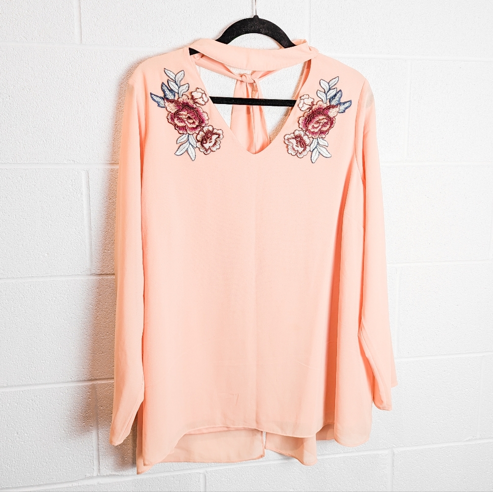 Lily Morgan 1X Blouse Peach Bow Embroidered Applique Floral Feminine Flowy